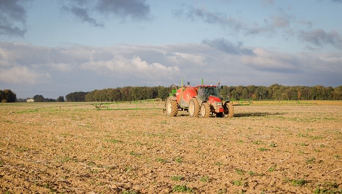 fiches_Epandage_phytosanitaire_glyphosate_avant_semis_Normandie_Eure_-_Credit_photo___Nadege_PETIT_agri_zoom