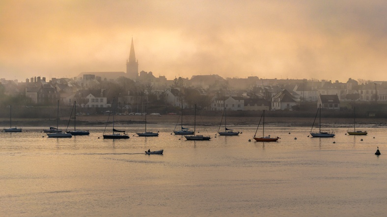 Morning mist in Lorient