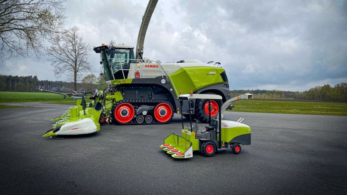 fiches_Ensileuse-Claas-Jaguar-990-pedales