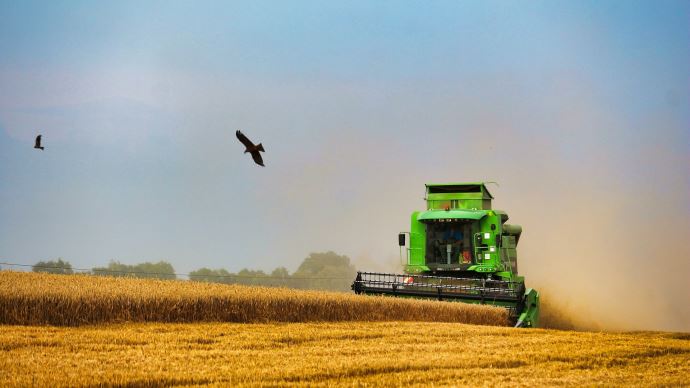 fiches_combine-harvester-6533855_1920