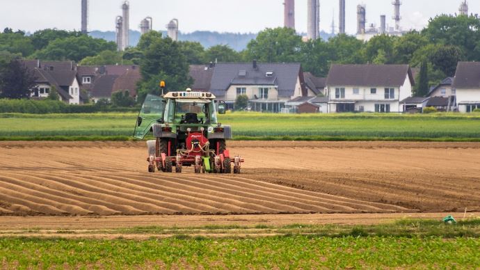 fiches_tractor-gb28a12320_1280-1