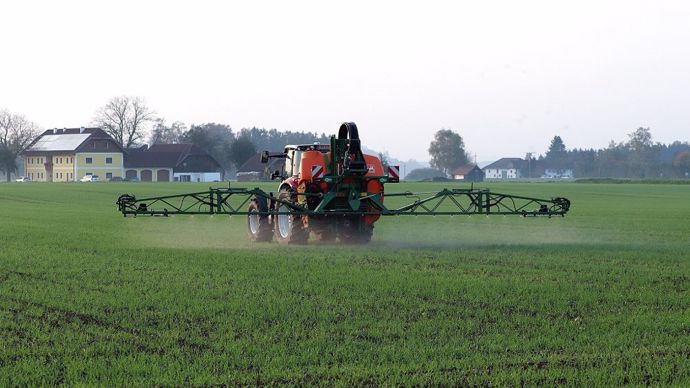 d2476f73-d-cinq-chartes-departementales-sur-l-utilisation-des-produits-phytos-annulees