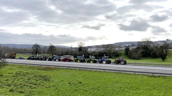 Blocage-de-lA13-par-les-agriculteurs