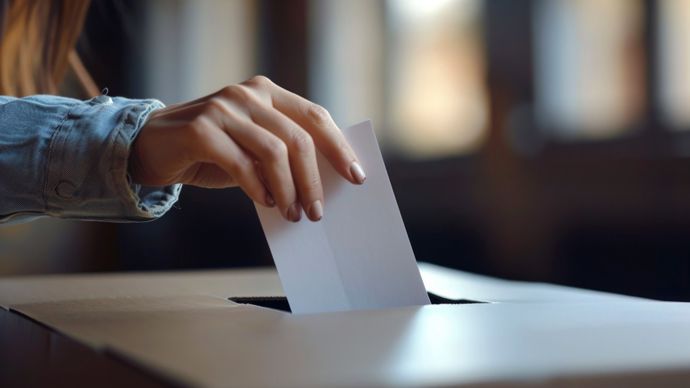4e3513f0-7-les-deputes-assouplissent-les-regles-d-election-aux-bureaux-des-chambres