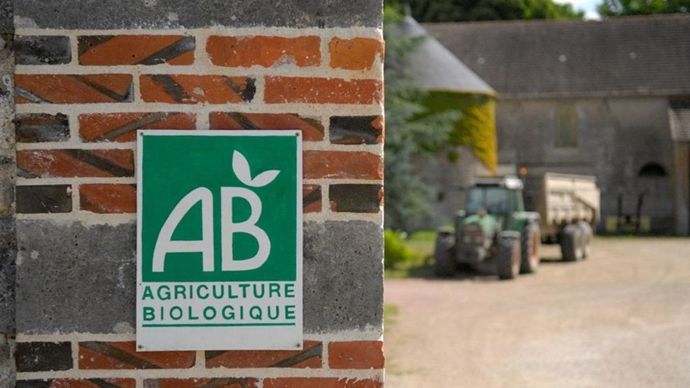 cafb3a8b-c-le-nombre-de-fermes-en-bio-a-baisse-pour-la-premiere-fois-en-2025