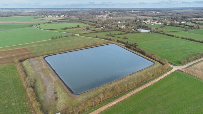 245adc4c-5-la-justice-annule-un-arrete-assouplissant-la-creation-de-plans-d-eau-dans-les-zo