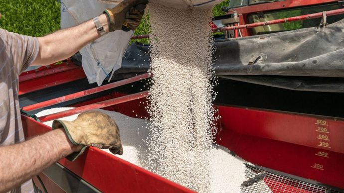 ddc51c1c-6-l-anses-preconise-de-limiter-a-20-mg-par-kilo-le-cadmium-dans-les-engrais