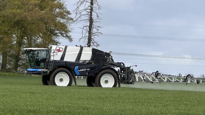 EvrardVegaPulvErisateur