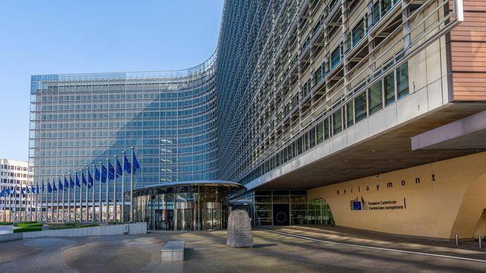 c4ac4806-3-500-millions-d-euros-d-aide-de-l-europe-pour-soutenir-les-agriculteurs-face-au-p