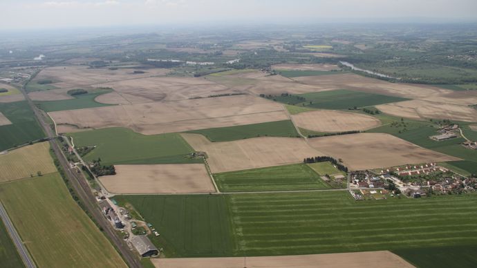 46f0cfb1-d-le-plan-de-relance-agricole-doit-etre-l-occasion-de-reconfigurer-les-filieres