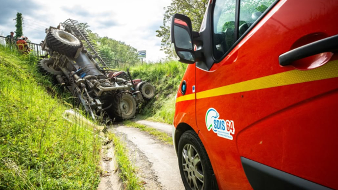 Accident_tracteur_sdis64