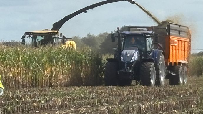 New_Holland_FR_ForageCam