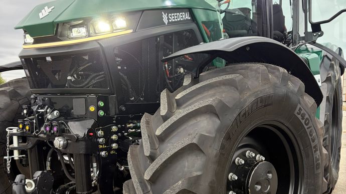 Seederal_Tracteur_05